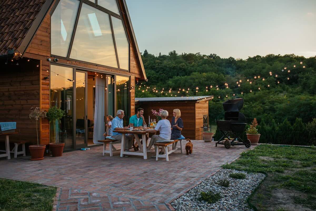 Come curare il tuo giardino d'estate